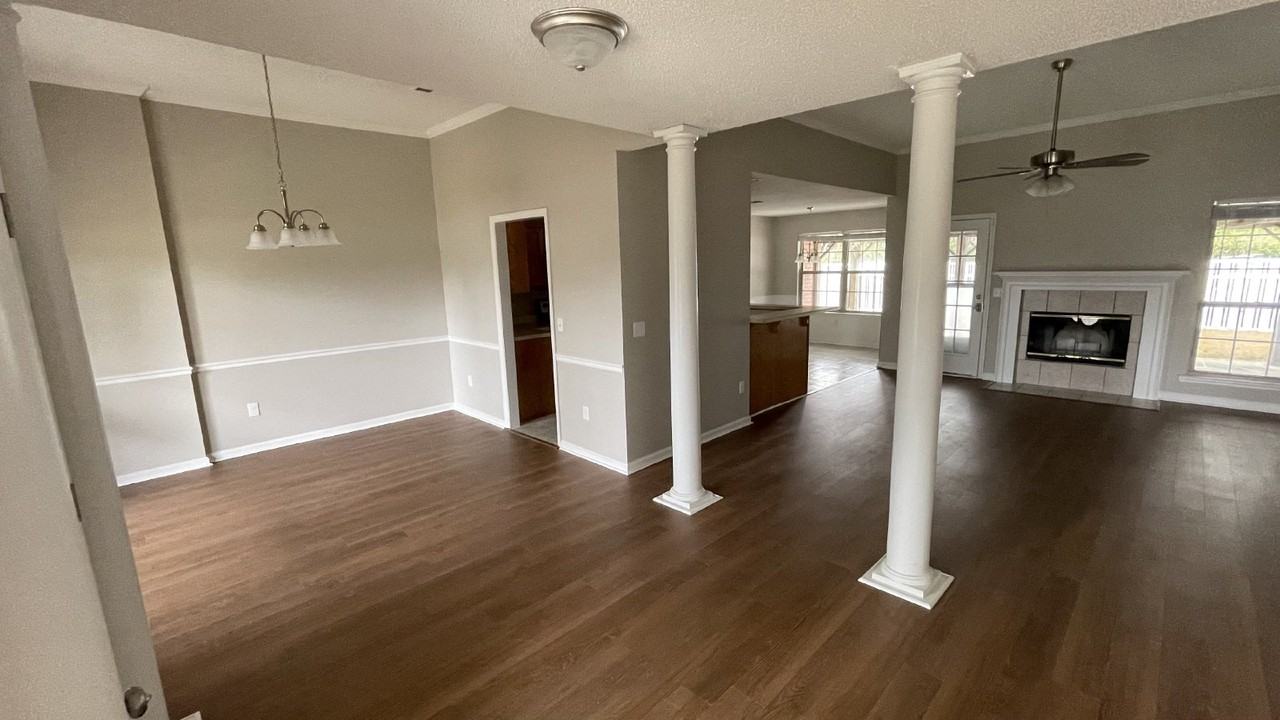 1952 Salisbury Way - Photo 2 of 26
