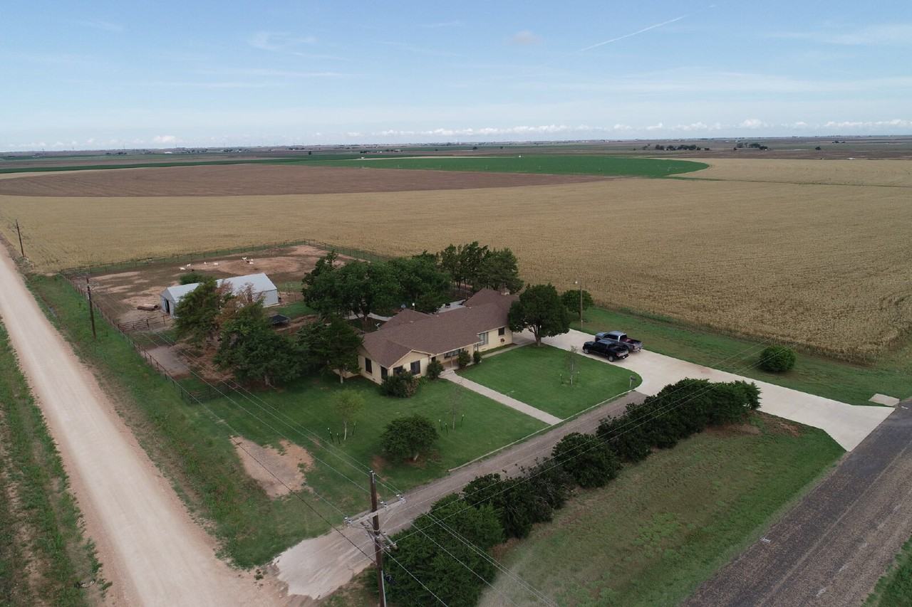 10205 N County Road 3300 - Photo 3 of 5