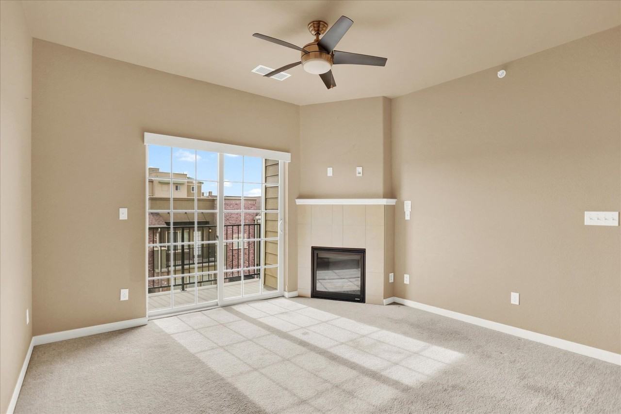 1144 Rockhurst Dr - Photo 5 of 19