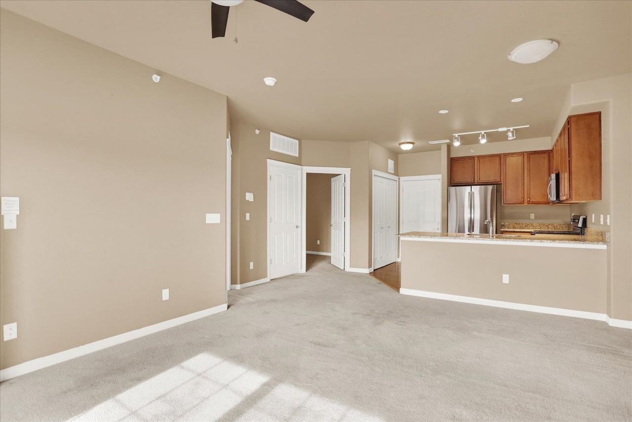 1144 Rockhurst Dr - Photo 6 of 19