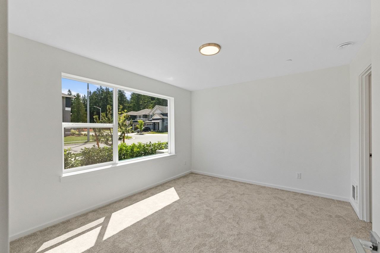 3915 198th St Se #H2 - Photo 3 of 28