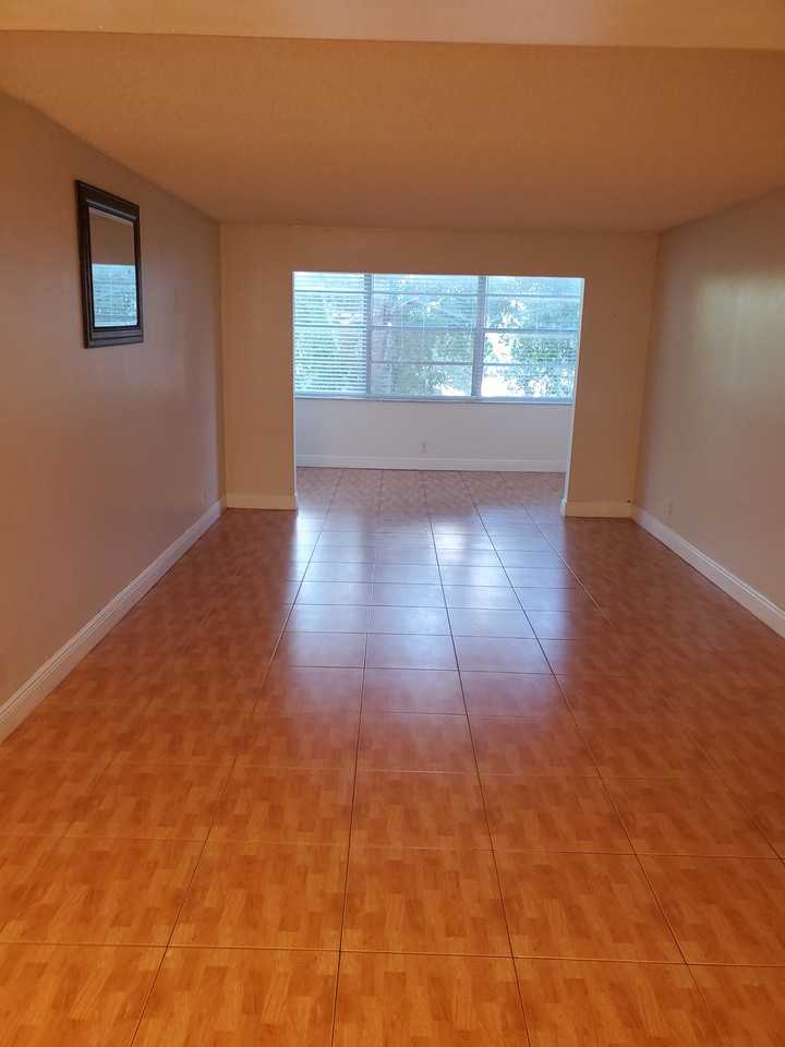 6700 Cypress Rd #306 - Photo 4 of 22