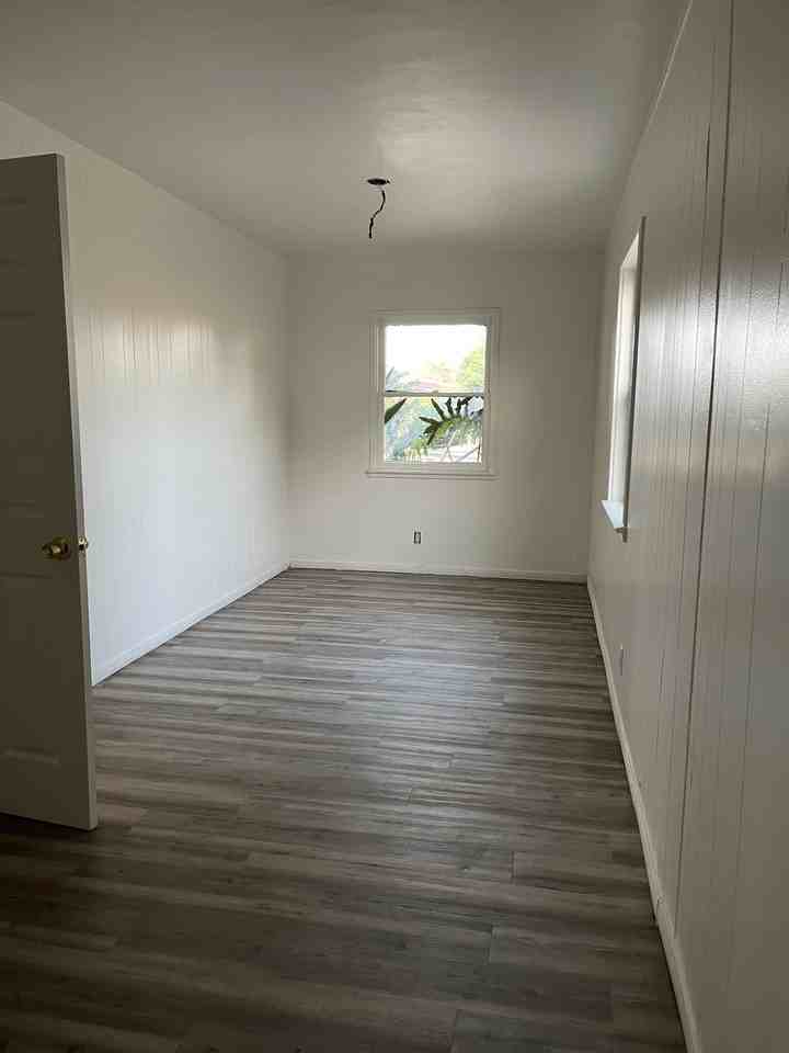 3605 Caspian Ave #NA - Photo 3 of 5