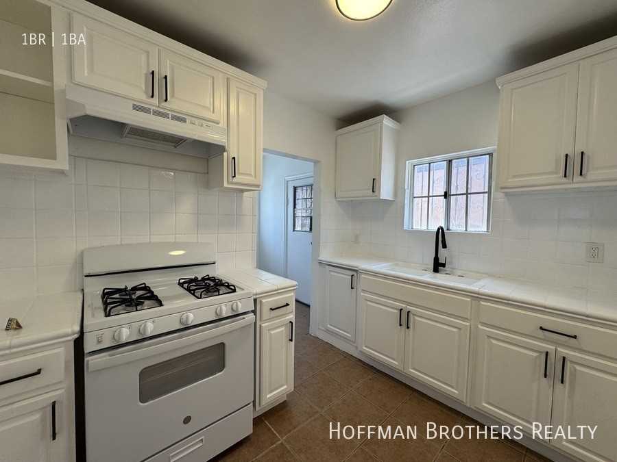 632 E 82nd St #1-2 - Photo 2 of 9