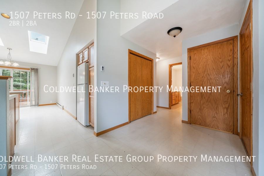 1507 Peters Rd - Photo 3 of 31