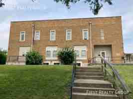 featured image of 121 W Main St #6