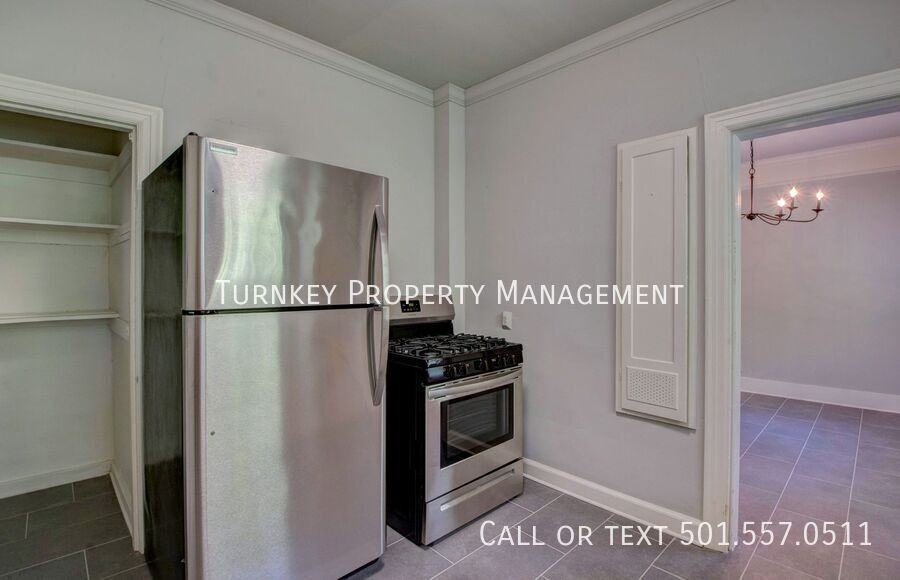 4507 Woodlawn - Photo 2 of 18