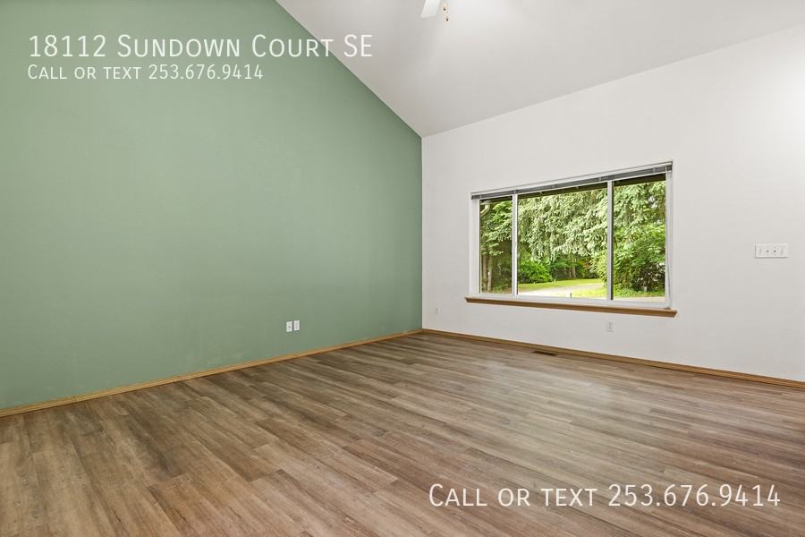 18112 Sundown Ct Se - Photo 3 of 20