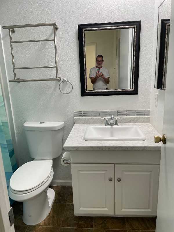 1383 Hobart Dr - Photo 2 of 11