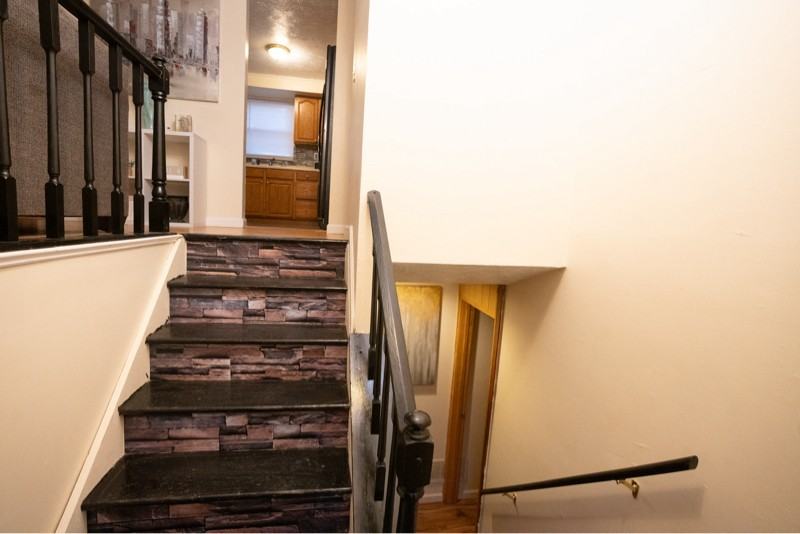 206 Libby Ln - Photo 2 of 12