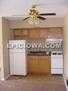 1385 Meadowview Dr - Photo 2 of 22