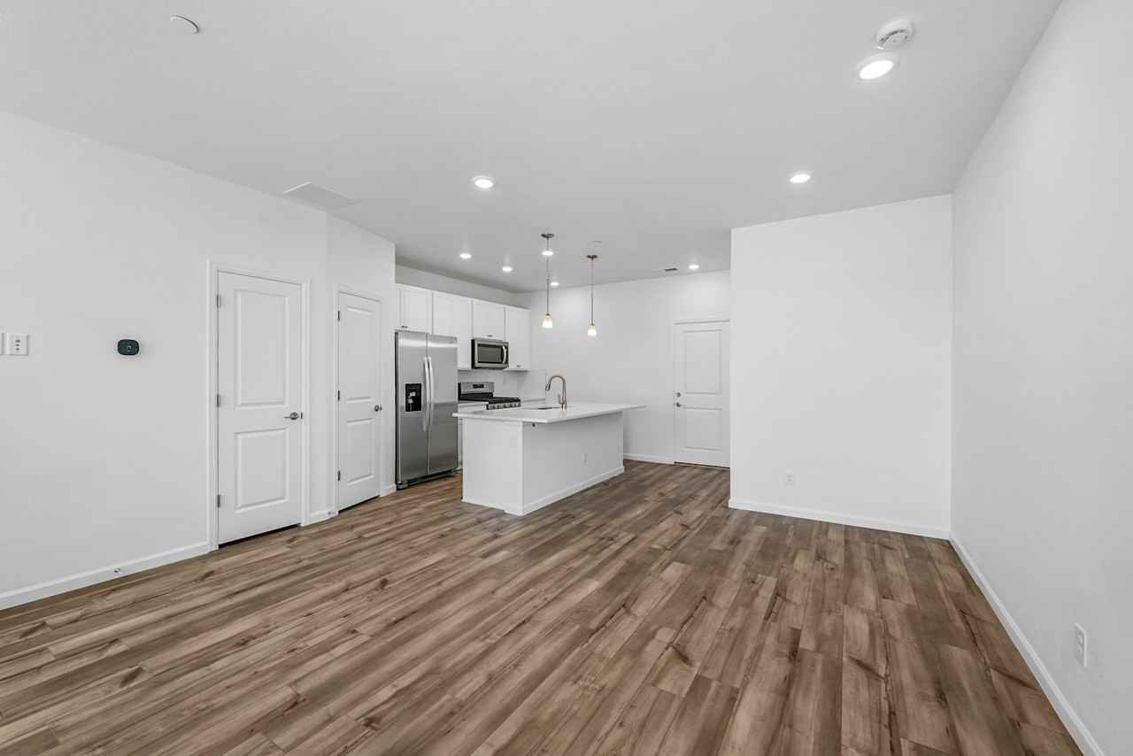 6817 Huddersfield Place - Photo 6 of 23