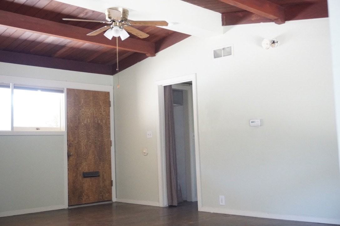 141 Beverly Drive, Unit A - Photo 3 of 9