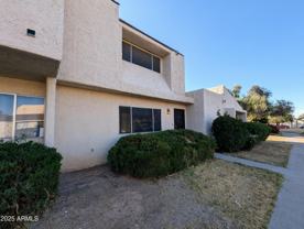 2233 W Farmdale Ave #2 - Photo 1 of 1
