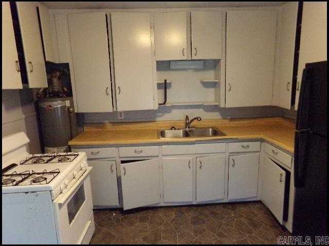 4808 Alpha St - Photo 6 of 21