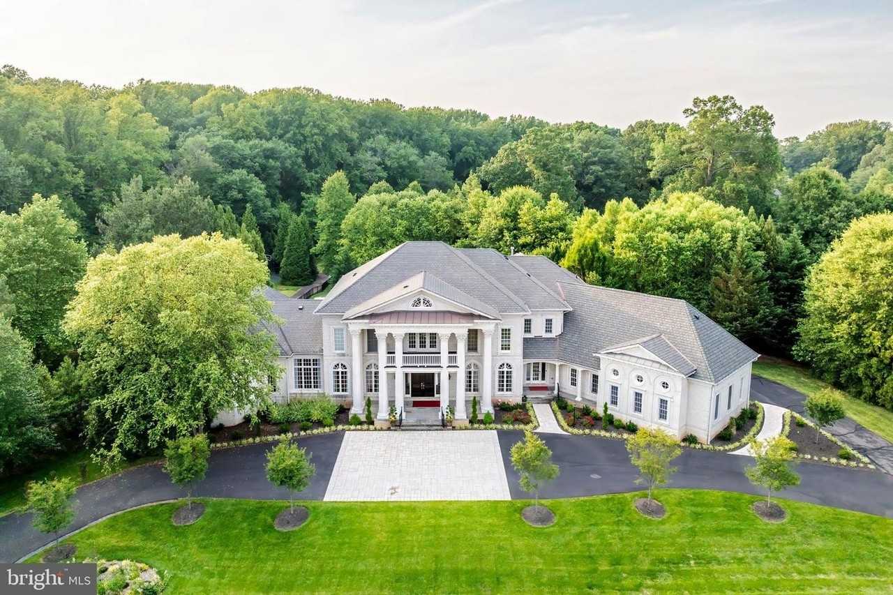 860 Nicholas Run Dr - Photo 2 of 50