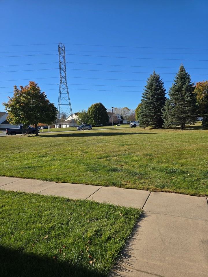 South River Village - Photo 4 of 50