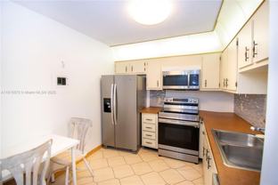 130 S Shore Dr #2F - Photo 1 of 1
