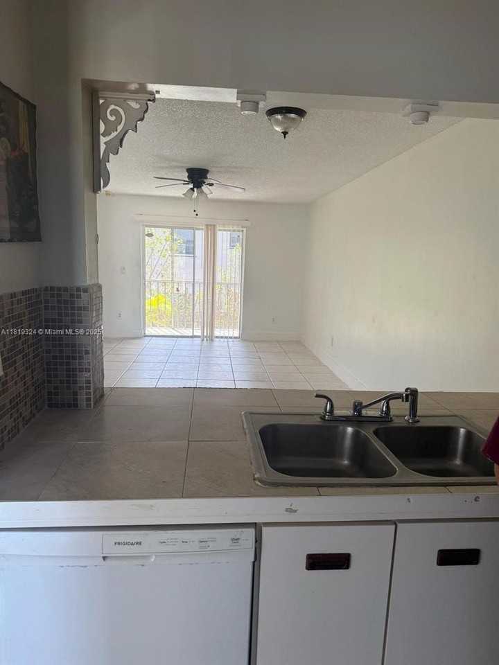 438 Ne 210th Circle Ter #202-4B - Photo 3 of 14