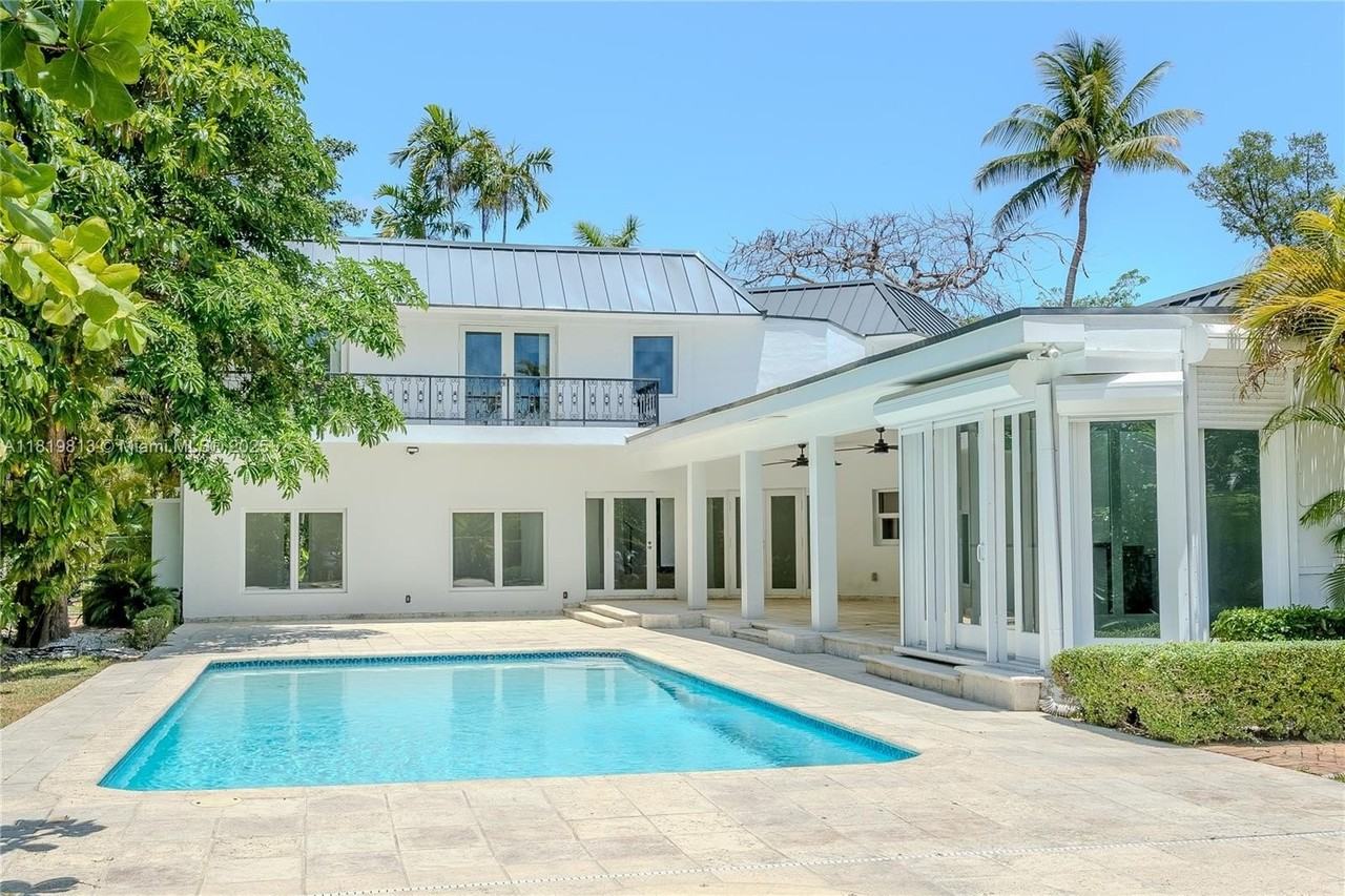 6540 Sw 135th Ter #0 - Photo 2 of 22