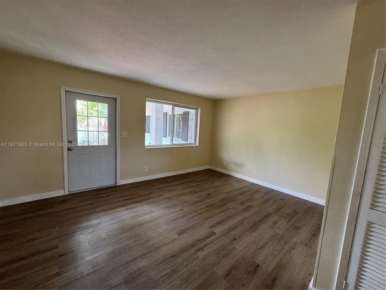 707 South 19th Avenue #3 - Photo 5 of 7