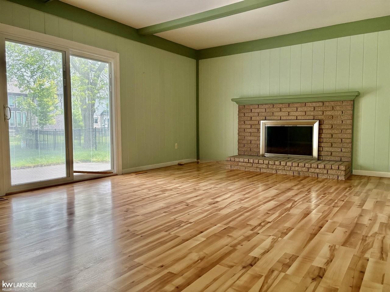 3550 Kings Point Dr - Photo 7 of 20