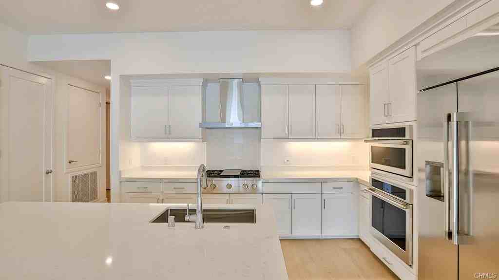 2606 Rivington - Photo 2 of 8