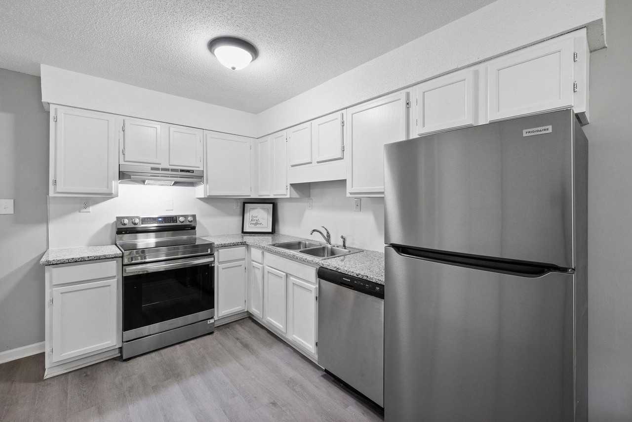 Longleaf Dr - Photo 2 of 12