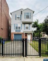 1618 Kent St - Photo 1 of 1