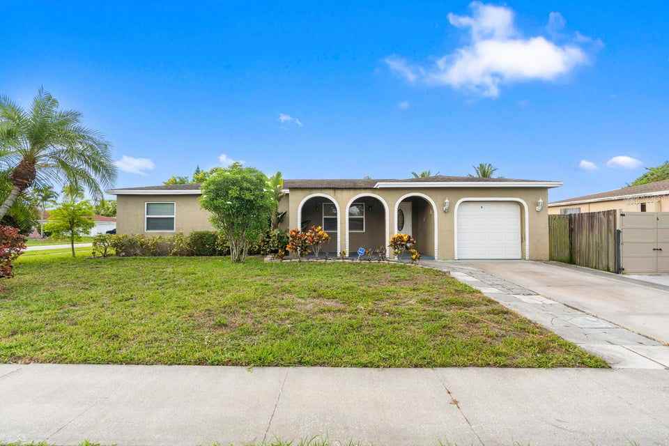 4784 Alfresco St - Photo 2 of 8