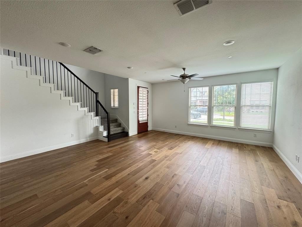 1951 Sweetwater Ln - Photo 3 of 23