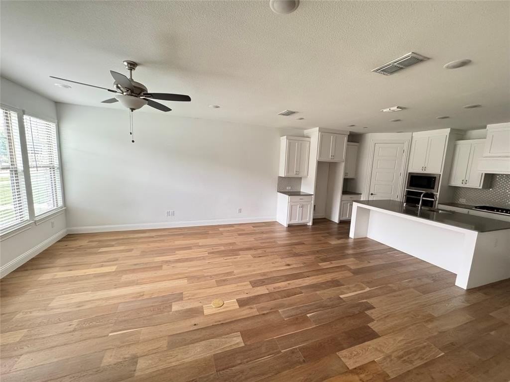 1951 Sweetwater Ln - Photo 6 of 23