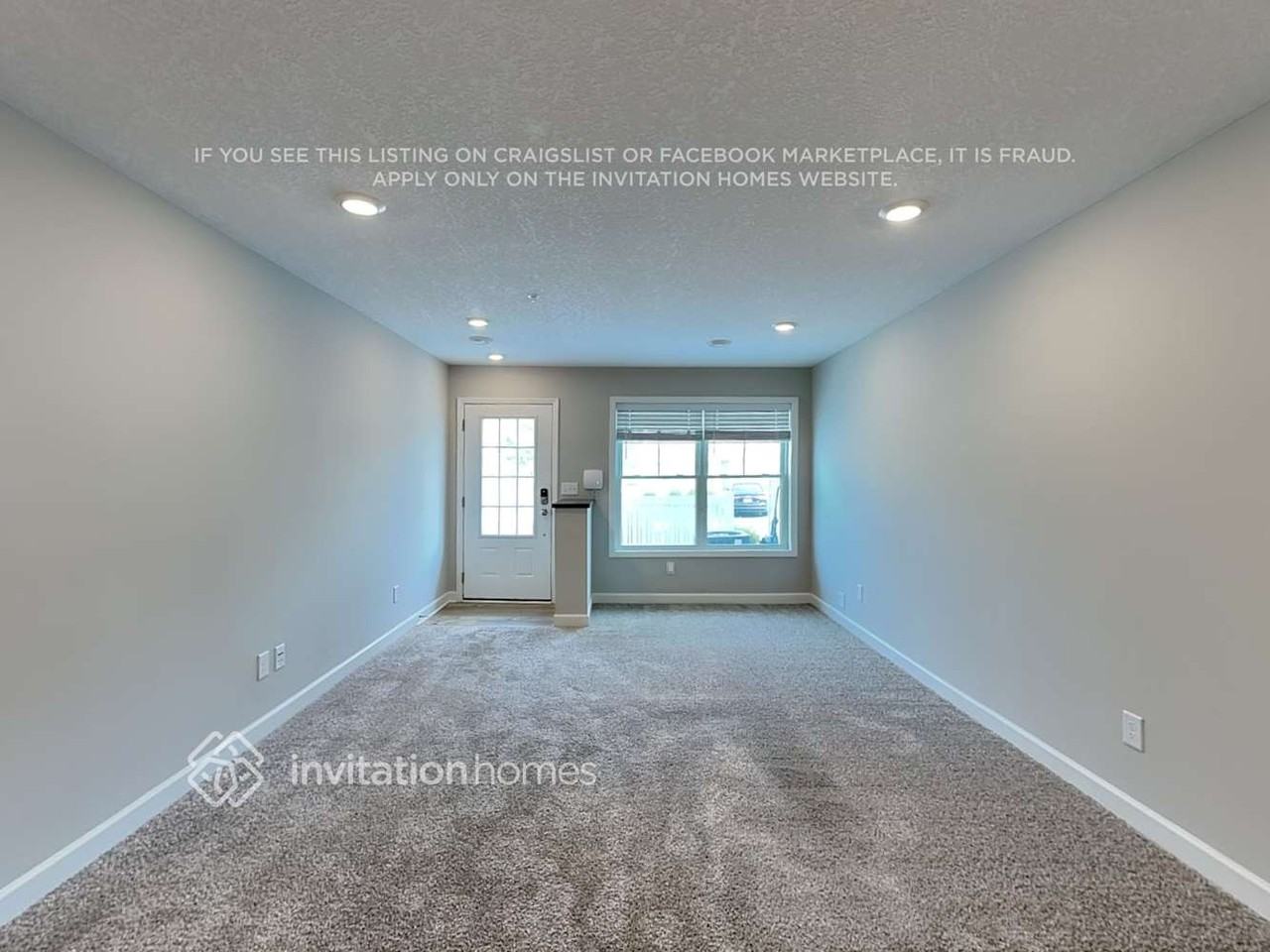 10926 Zest St Ne #G - Photo 4 of 21