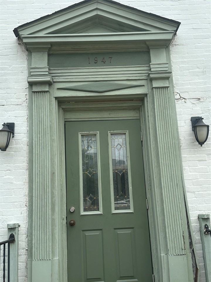 1947 Richmond Ave