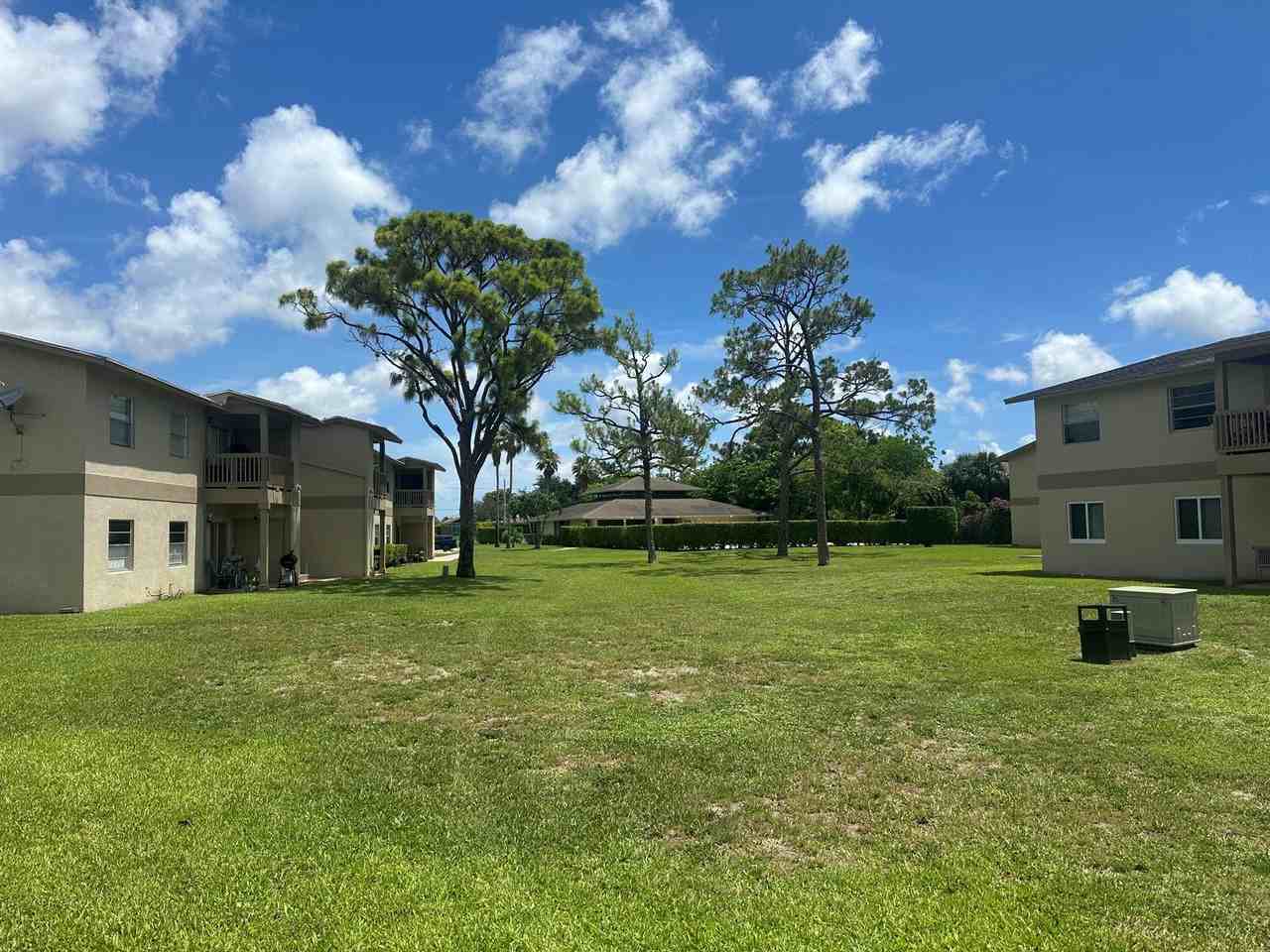 1806 Abbey Rd - Photo 5 of 42