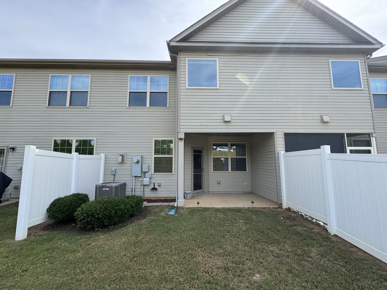 4011 Black Walnut Way - Photo 5 of 10