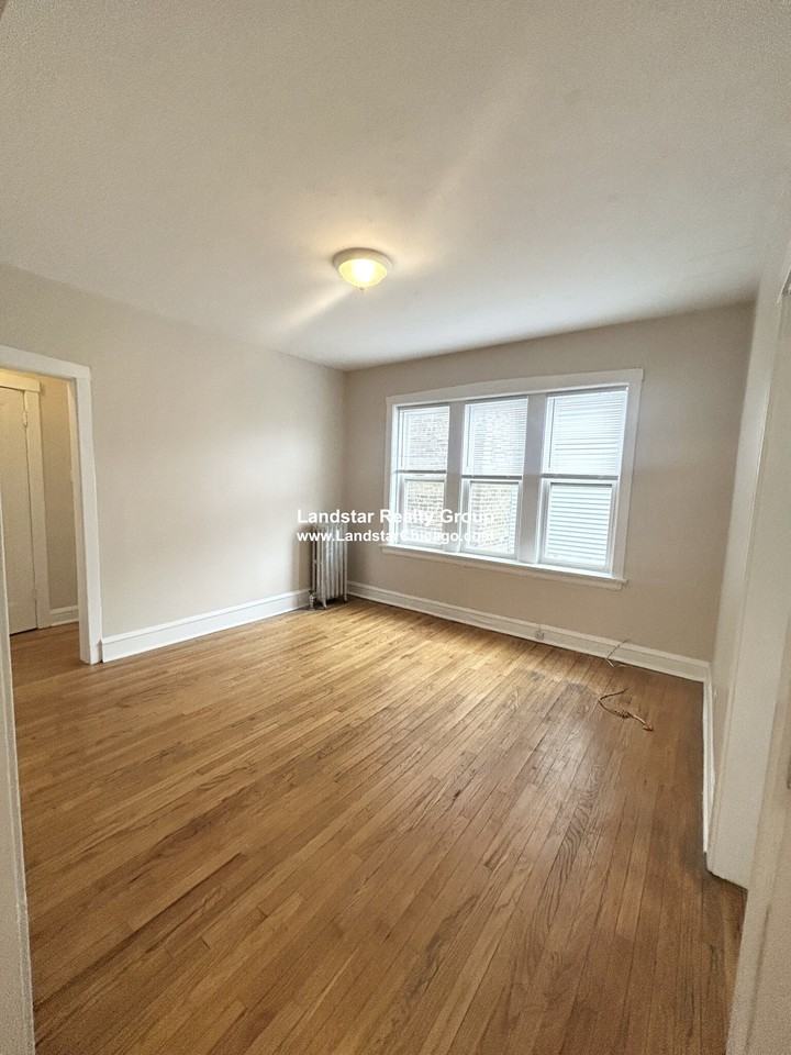 N Mozart St #2W - Photo 3 of 9