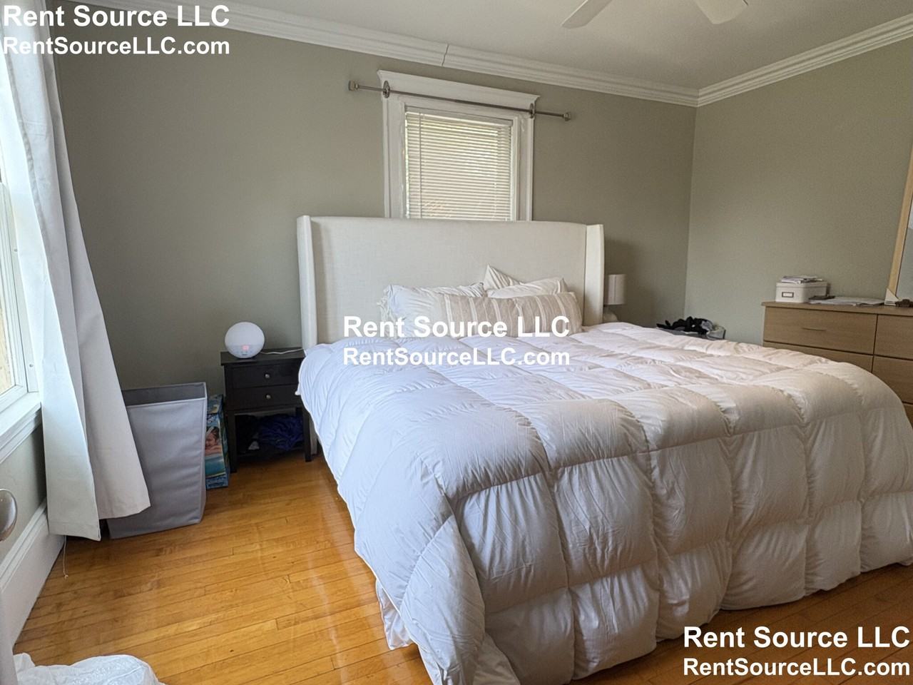 1619 Centre St - Photo 6 of 23