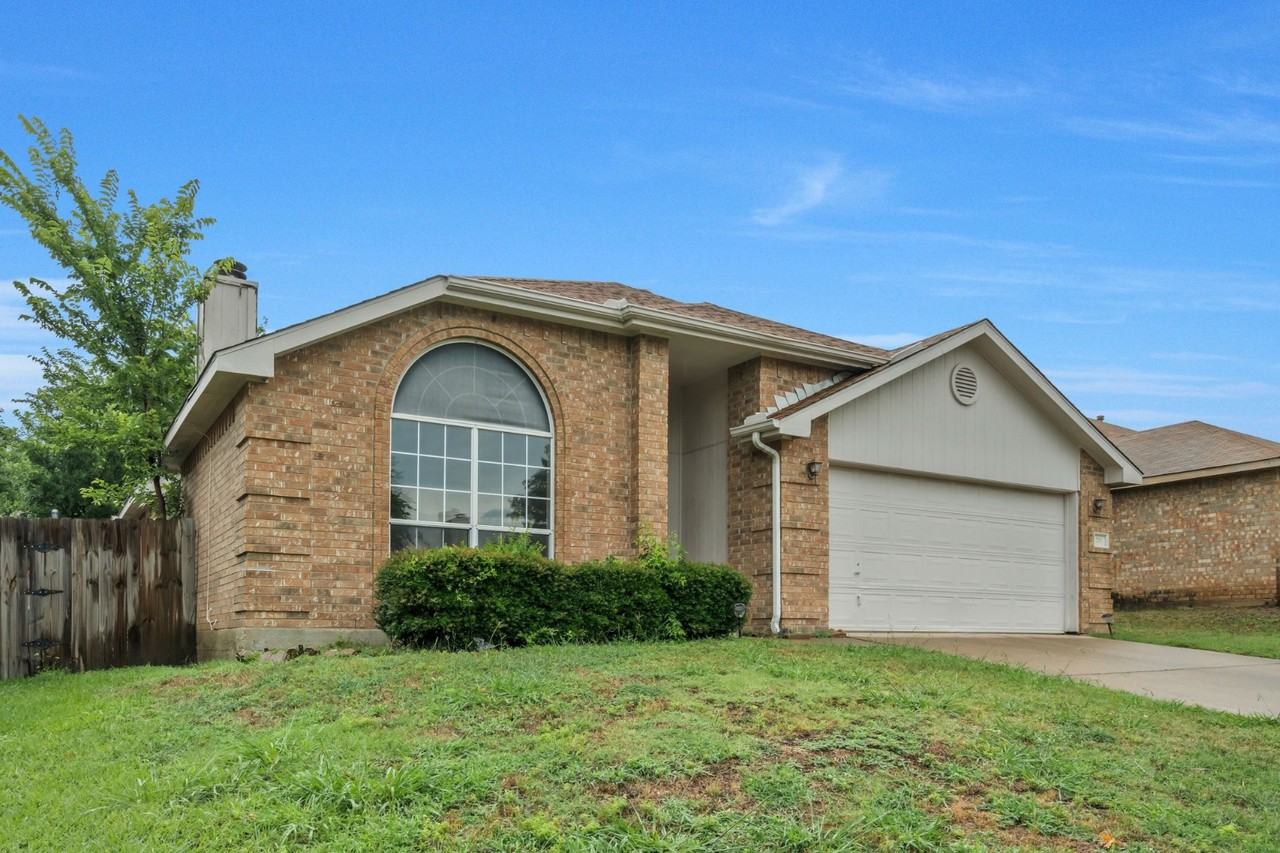 203 Cain Dr - Photo 2 of 29