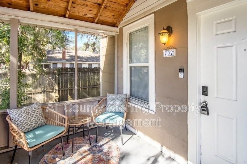 702 Nw 2nd Ave - Photo 3 of 43