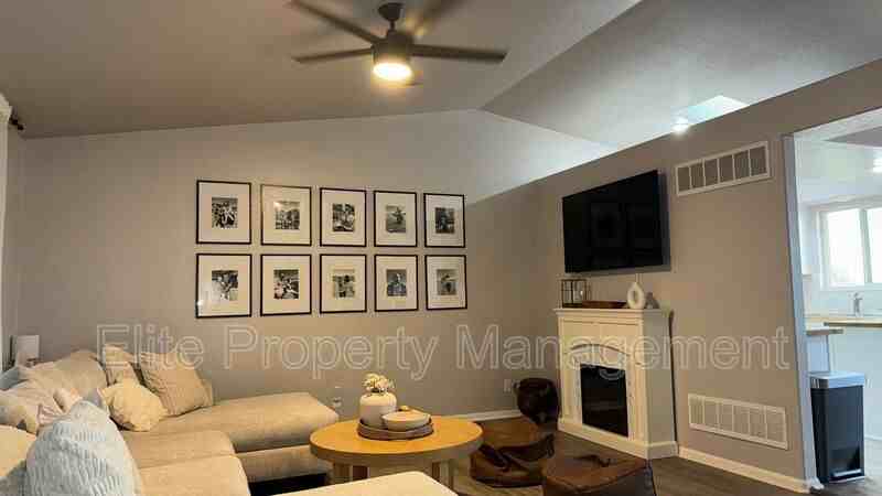 1150 S Los Charros Dr - Photo 4 of 28