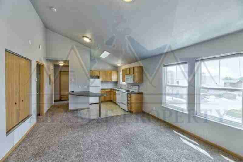 415 Mitchell St #F2 - Photo 3 of 12