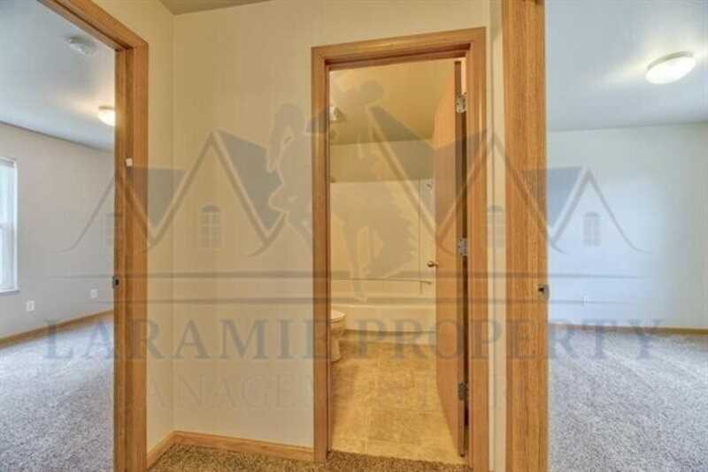 415 Mitchell St #F2 - Photo 7 of 15