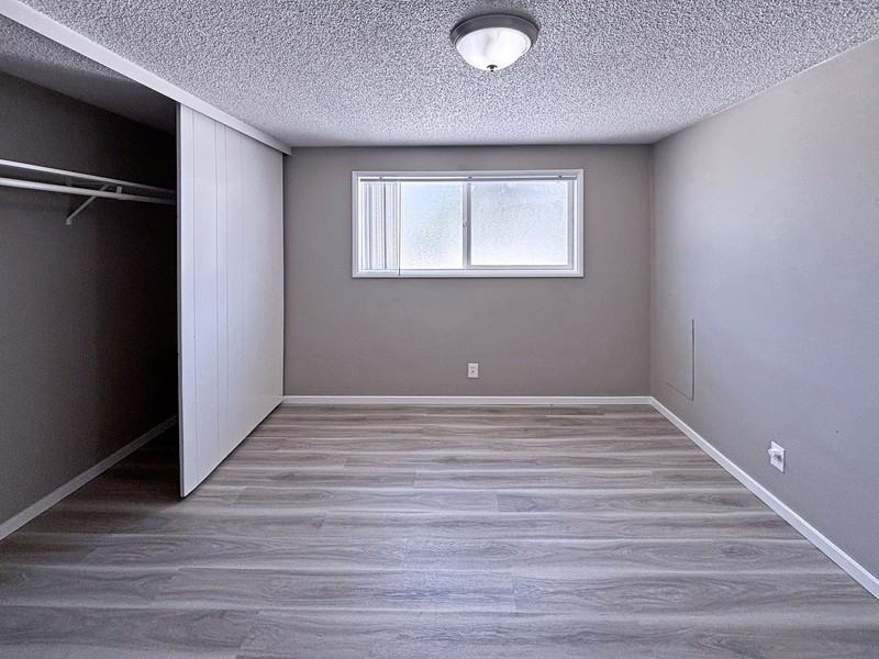 1109 W 6th Ave - Photo 2 of 12