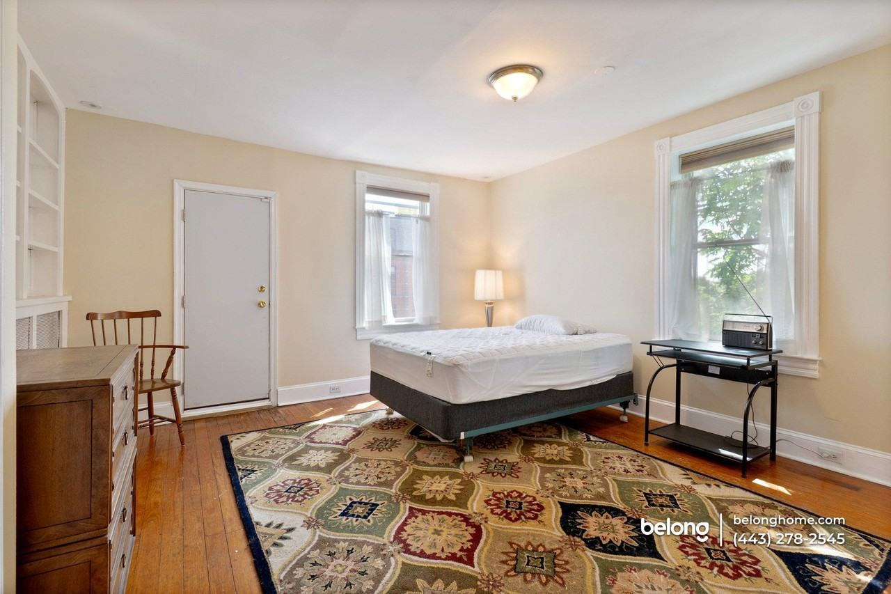 1203 John St - Photo 2 of 16