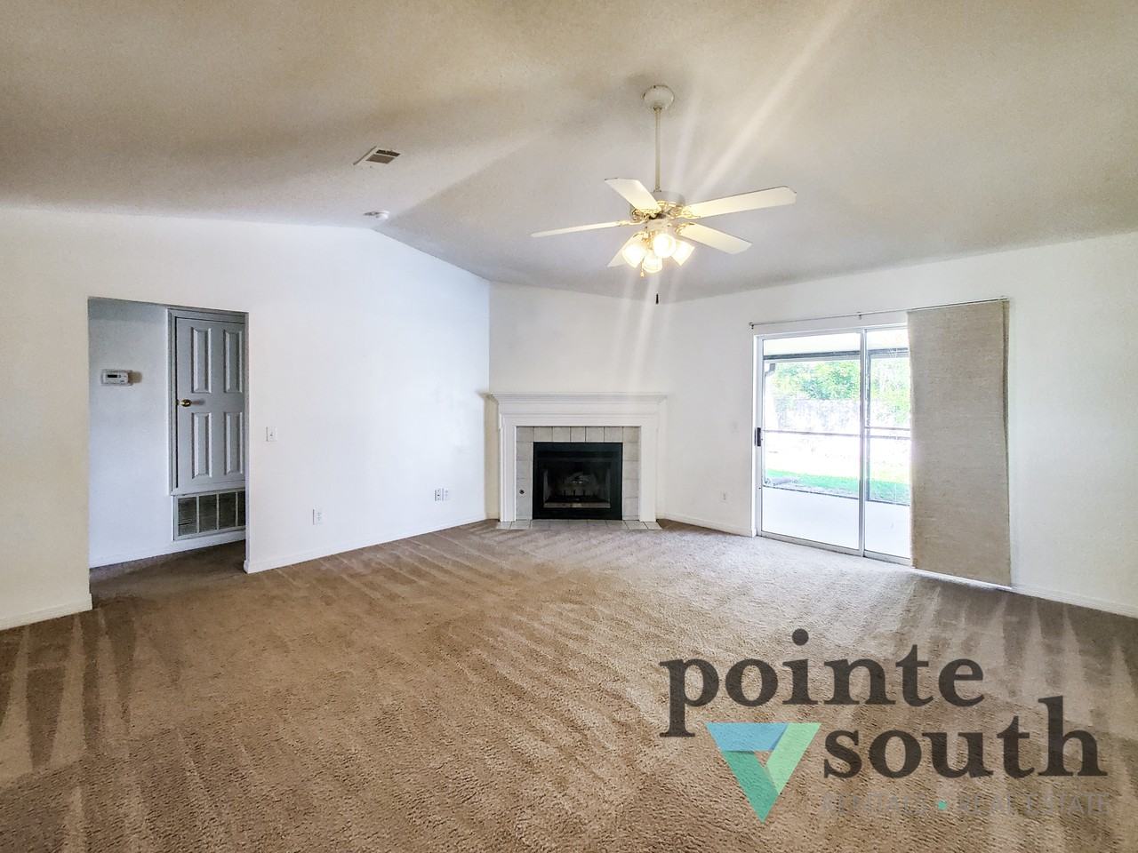 412 Bay Oaks Dr - Photo 3 of 19