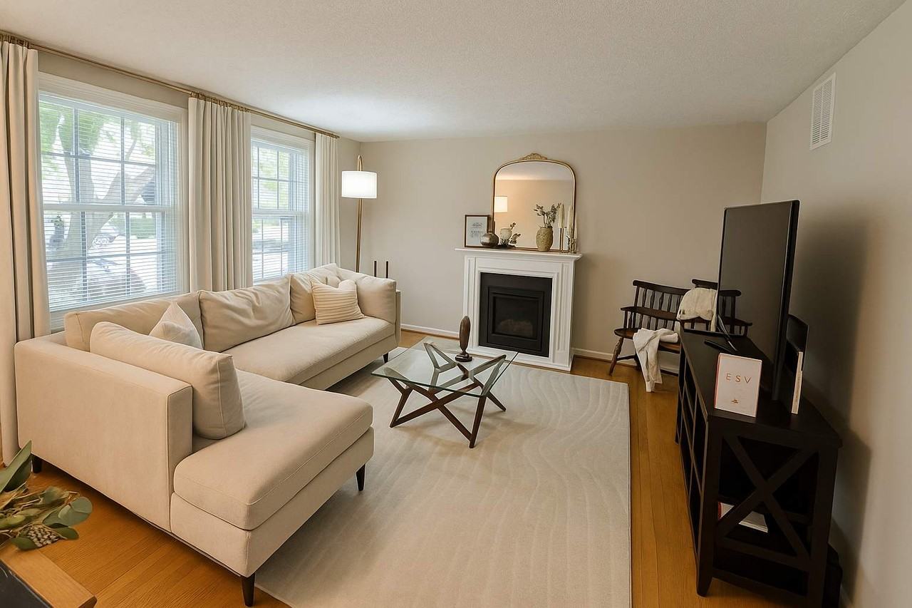 12442 Quail Woods Dr - Photo 2 of 18