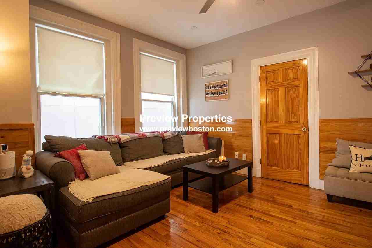 Elm St #2 - Photo 5 of 10