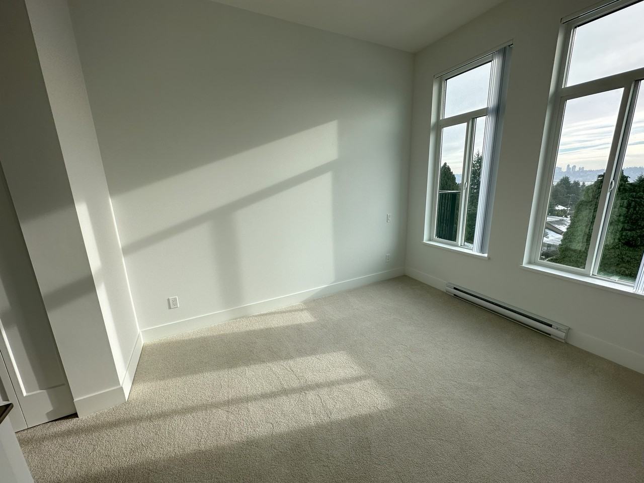 718 Edgar Avenue - Photo 5 of 14