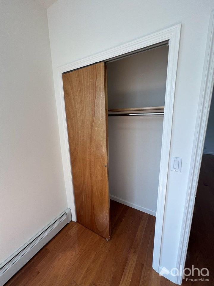 38 Allen St #4 - Photo 5 of 8